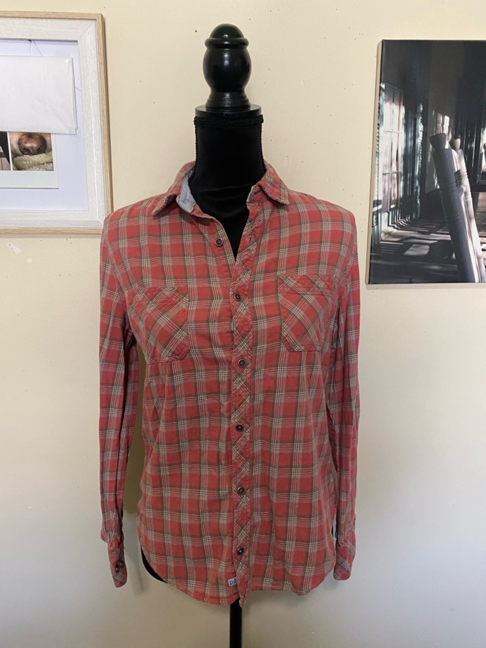 PD&C Coral and Gray Plaid Button-Down Shirt Sz Small